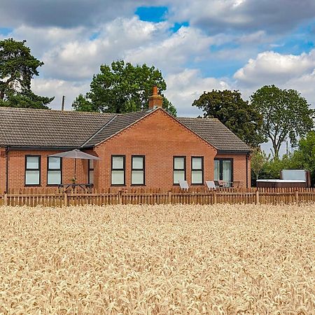 Villa Highgrove Gissing Exterior foto